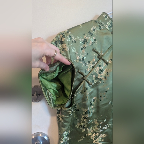 Qi Pao - Picture 4 of 10